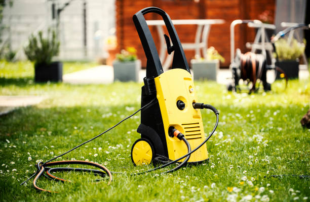 Best Pool Deck Cleaning  in Hendersonville, NC